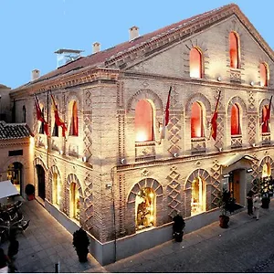 4* Отель San Juan De Reyes